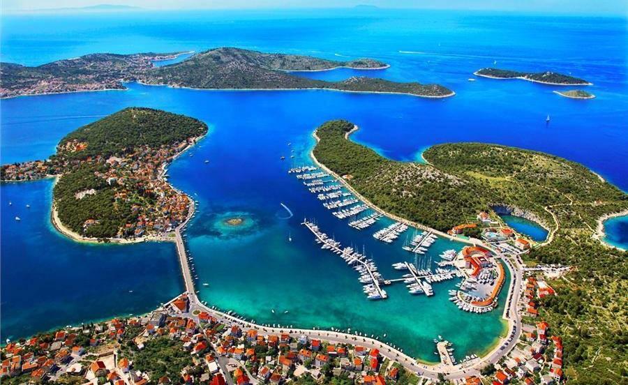 Wie bereite ich mich auf einen Segelurlaub in Kroatien vor?