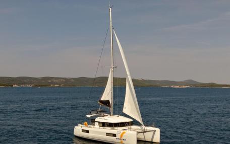 Lagoon 40 - 4 + 2 cab / Venus (2020)