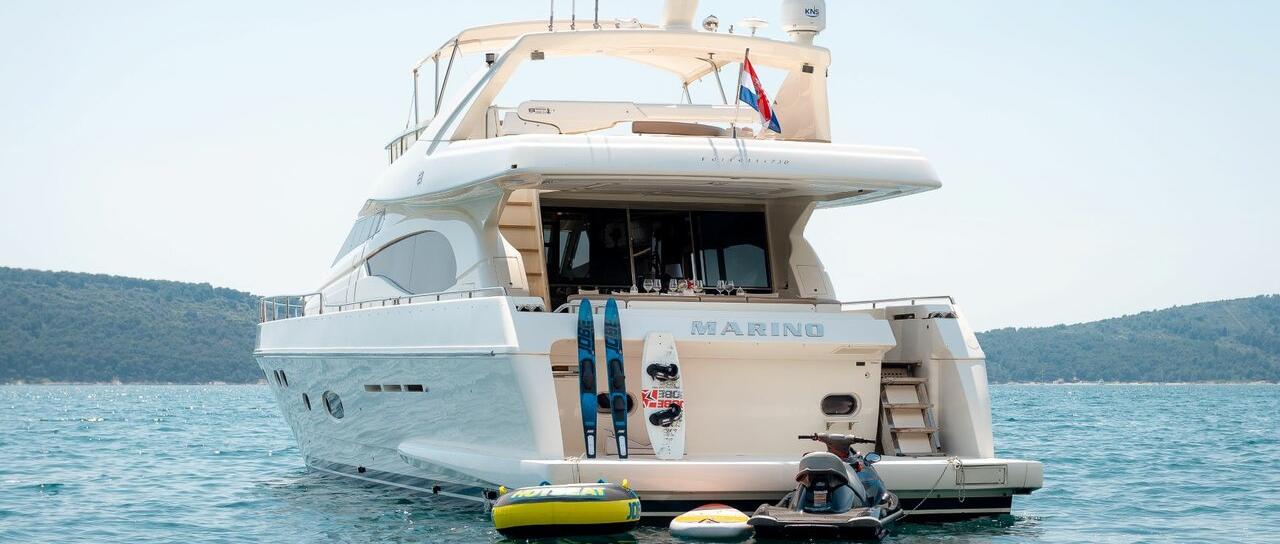 Ferretti Yachts 730 / Marino (2003)