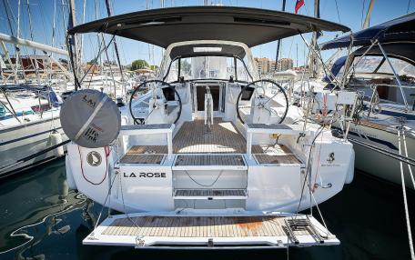 Oceanis 38.1 / La Rose (2020)