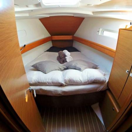 Prow cabin