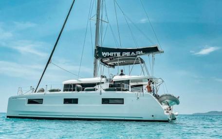 Lagoon 46 / WHITE PEARL (generator, air condition, water maker, 2 SUP free of charge) *Skippered only* (2020)