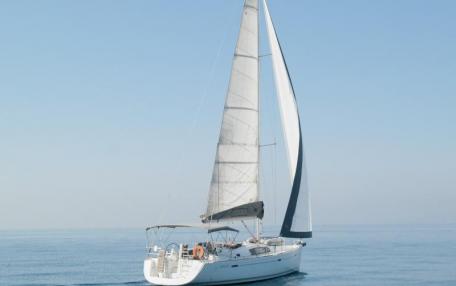 2797394000000104209 oceanis 43 main