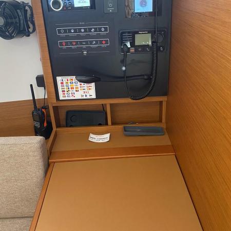Sun Odyssey 380 - 3 cab. / 4 elli (2023)