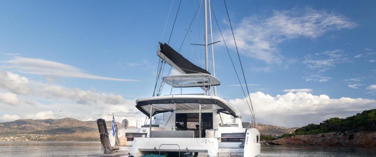 Lagoon 51 / JEWEL (Charter rate includes VAT, Skipper Fee, Generator, Air-condition, Watermaker, Icemaker, Dishwasher, 2 SUP, Tubes, Kids Water-ski, Sea scooter, Electric BBQ) *Skippered only* (2023)