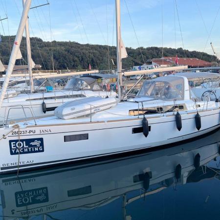 Oceanis 38.1 / Jana (2023)