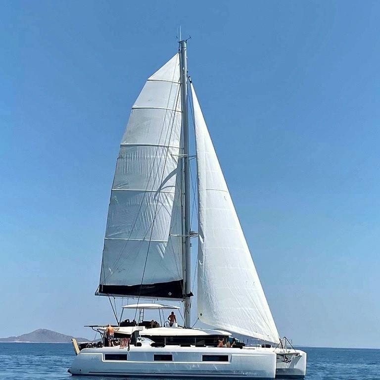 Lagoon 46 (LUXURY Equipped, SKIPPERED only) / ASTRAEUS