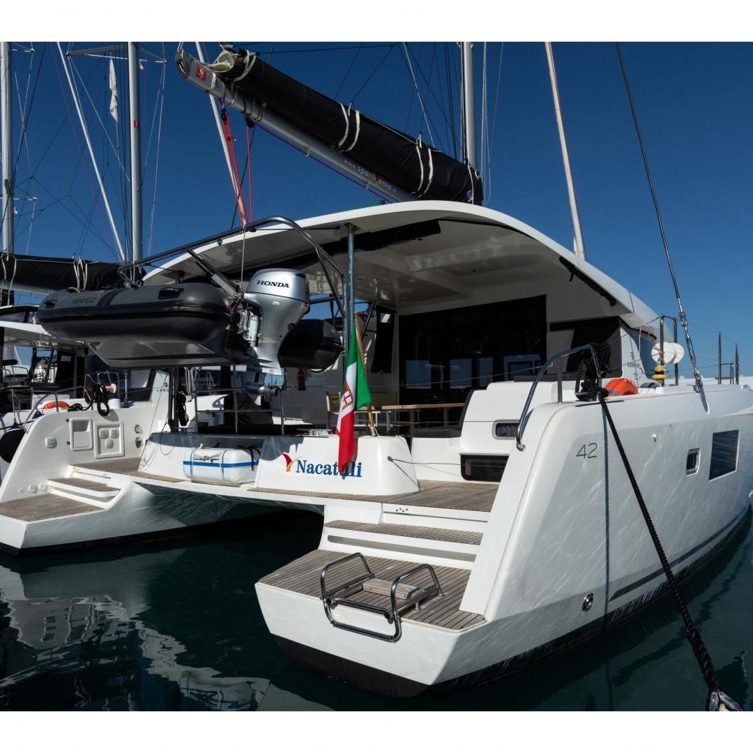 Lagoon 42 / Nacatuli - Standard line