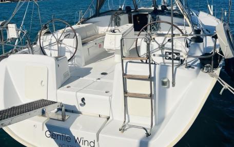Cyclades 50.5 / Gentle Wind (A/C, generator, electric heads,solar panel) (2009)