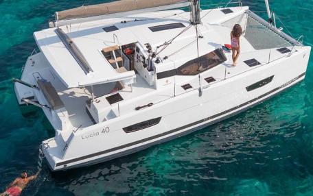 FOUTAINE PAJOT Lucia 40 / Ultimo (2019)