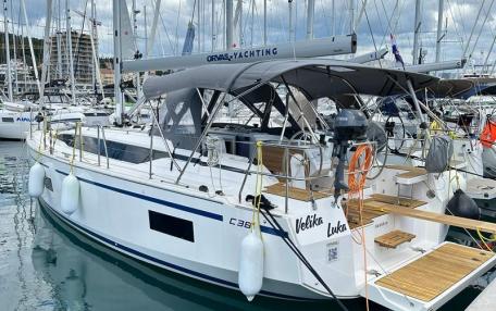 Bavaria C38 / Velika Luka (2025)