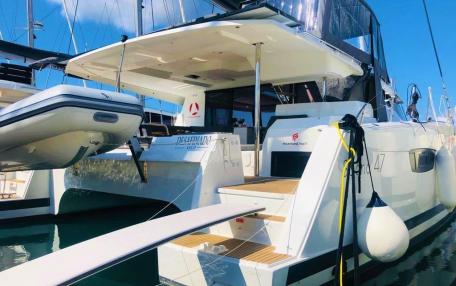 Fountaine Pajot Saona 47 Quintet - 5 + 1 cab. / Desafinado (2020)