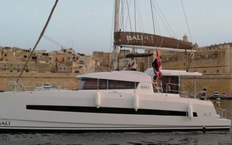 Bali 4.1 (4 cab.) / DOUBLE FIVE (2019)