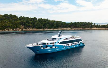 Luxury Motor Yacht AB / Adriatic Blue (2019)