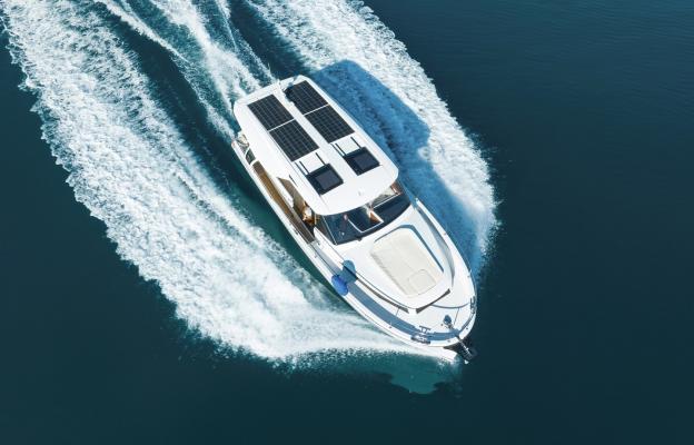 Digital Nomad: Working Remotely from a Yacht