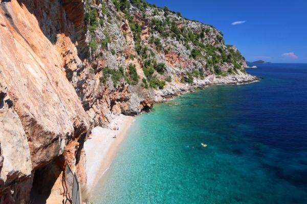 Sailing in Croatia: Navigating Hidden Beaches and Secret Bays